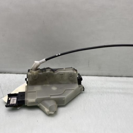 Serrure avant droit PEUGEOT 3008 1