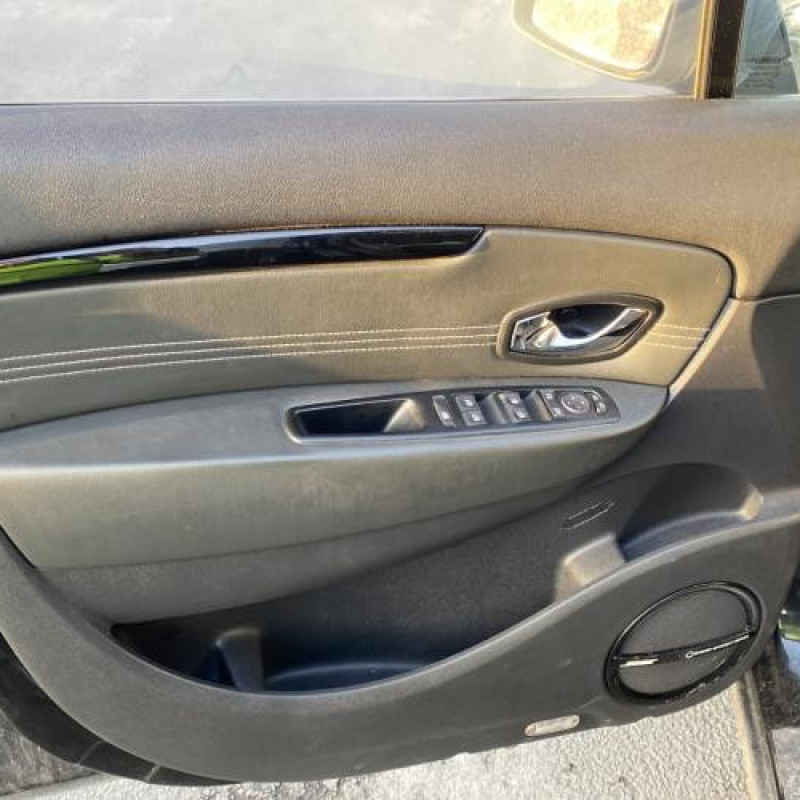 Compteur RENAULT GRAND SCENIC 3 Photo n°17