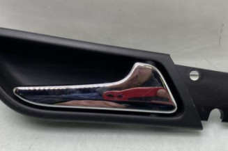 Poignee interieur arriere droit MERCEDES CLASSE B 245 Photo n°1