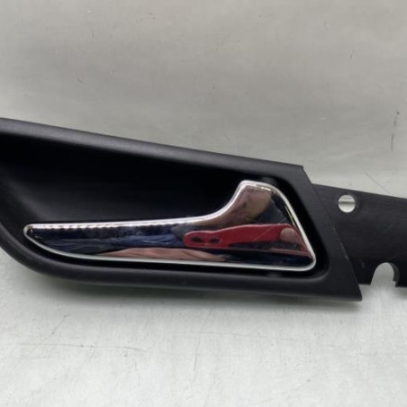 Poignee interieur arriere droit MERCEDES CLASSE B 245 Photo n°1