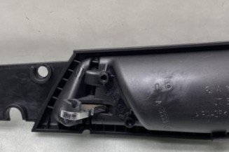 Poignee interieur arriere droit MERCEDES CLASSE B 245
