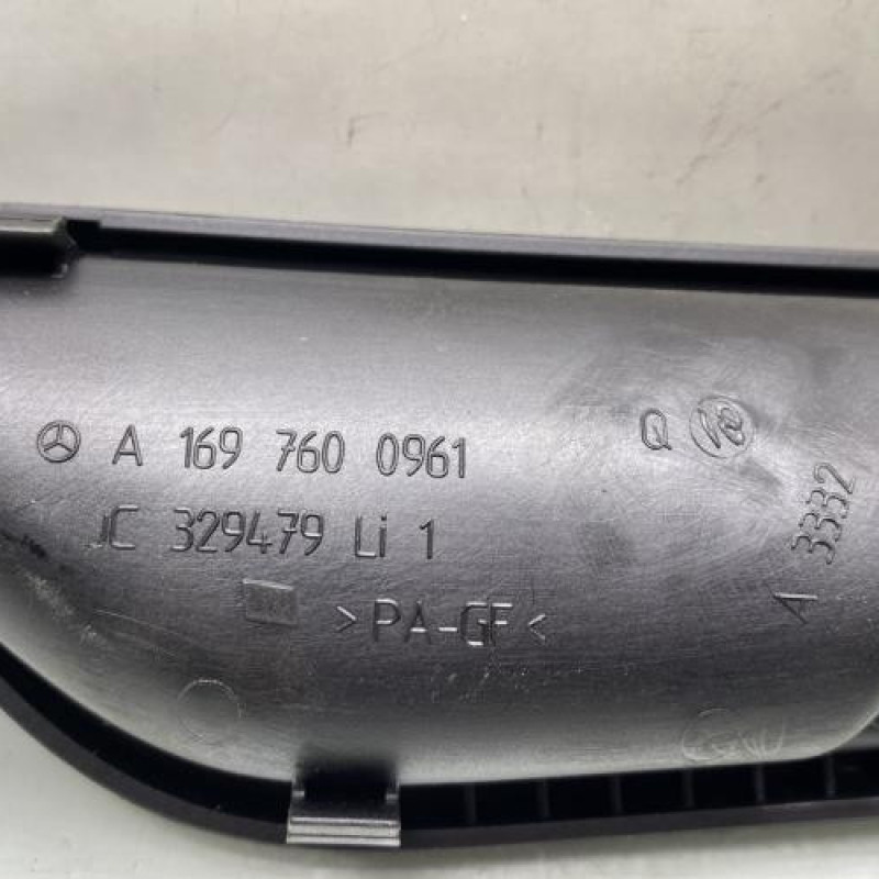 Poignee interieur arriere gauche MERCEDES CLASSE B 245 Photo n°3
