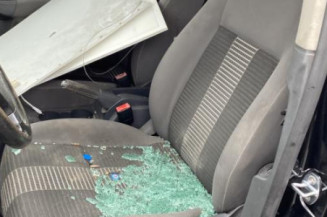 Serrure avant droit VOLKSWAGEN GOLF 5