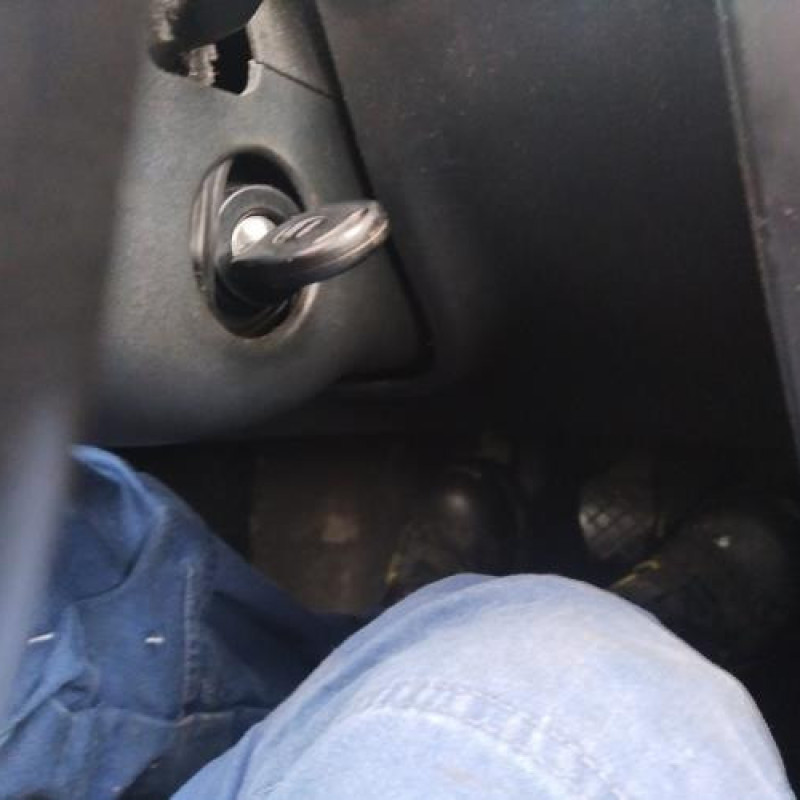 Serrure avant droit SEAT IBIZA 3 Photo n°15