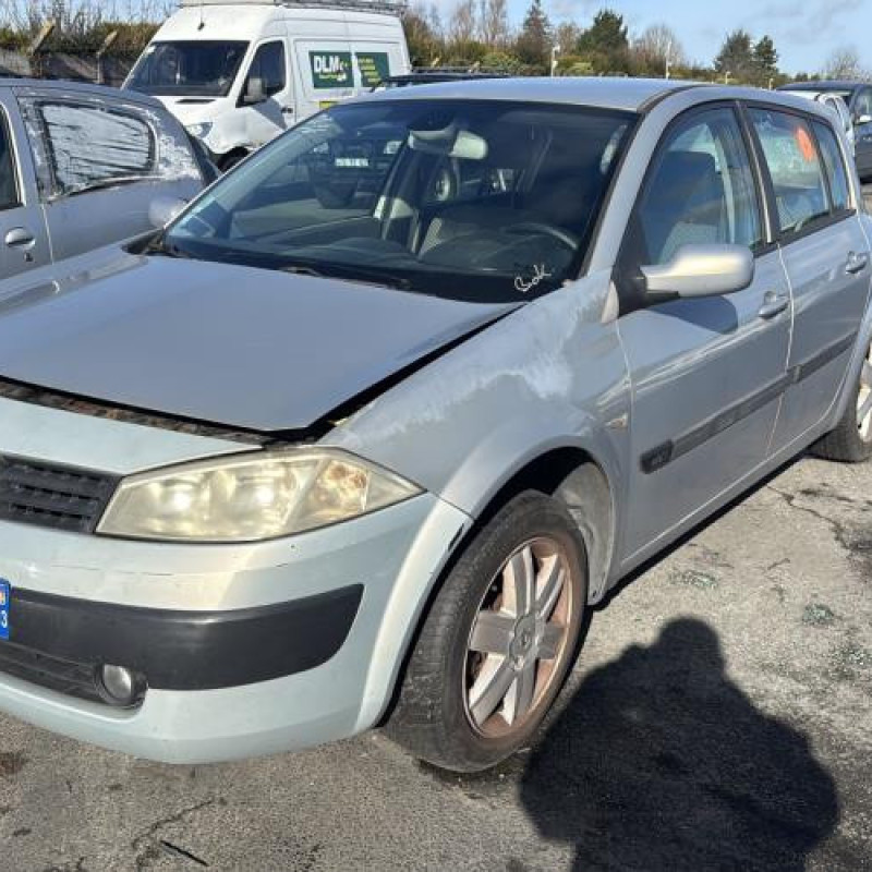 Feu arriere stop central RENAULT MEGANE 2 Photo n°4
