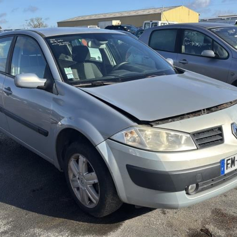 Feu arriere stop central RENAULT MEGANE 2 Photo n°5