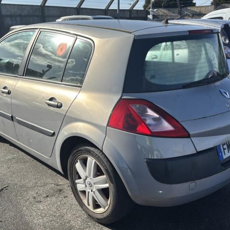 Feu arriere stop central RENAULT MEGANE 2 Photo n°7