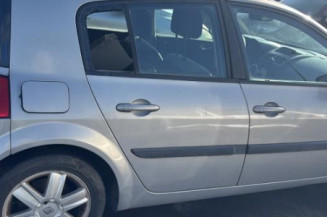 Feu arriere stop central RENAULT MEGANE 2