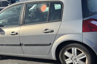 Feu arriere stop central RENAULT MEGANE 2