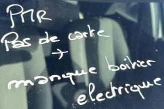 Feu arriere stop central RENAULT MEGANE 2
