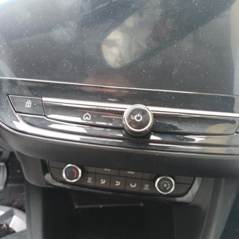 Antenne OPEL CORSA F Photo n°8