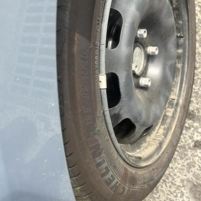 Antenne OPEL CORSA F Photo n°17