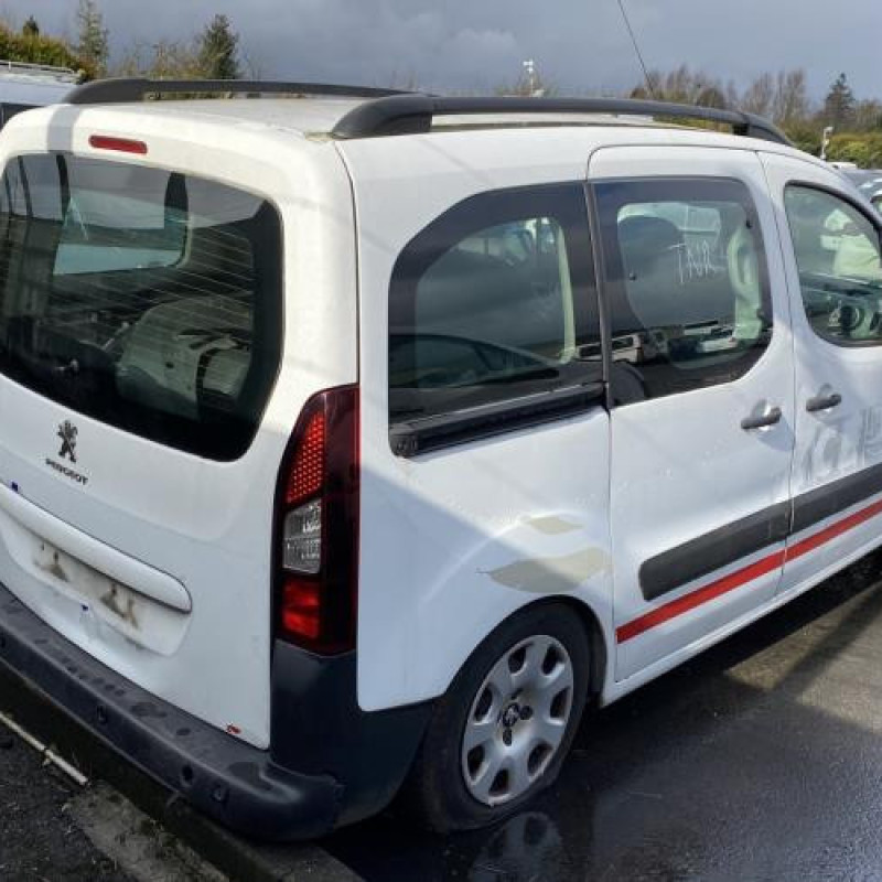 Antenne PEUGEOT PARTNER 2 Photo n°6