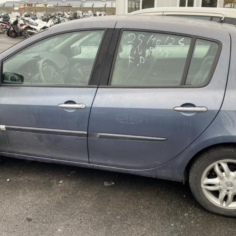 Boitier air bag RENAULT CLIO 3 Photo n°10