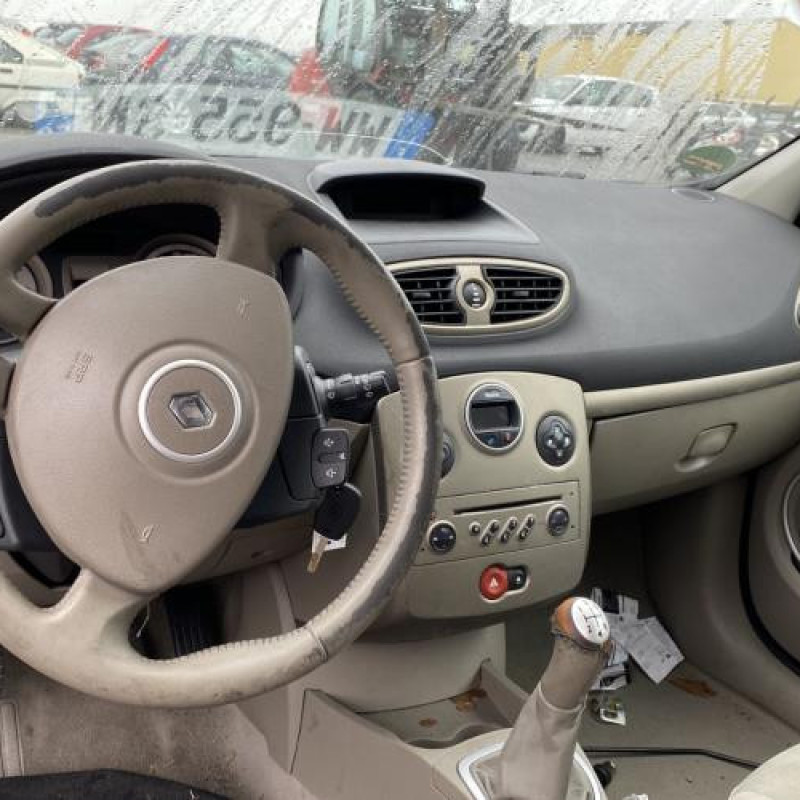 Boitier air bag RENAULT CLIO 3 Photo n°17