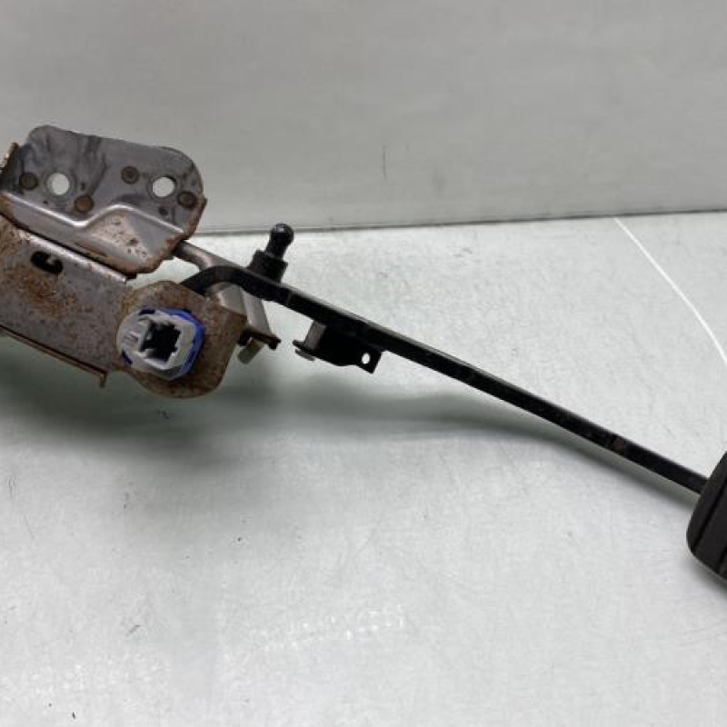 Pedale d'embrayage RENAULT CLIO 3 Photo n°2