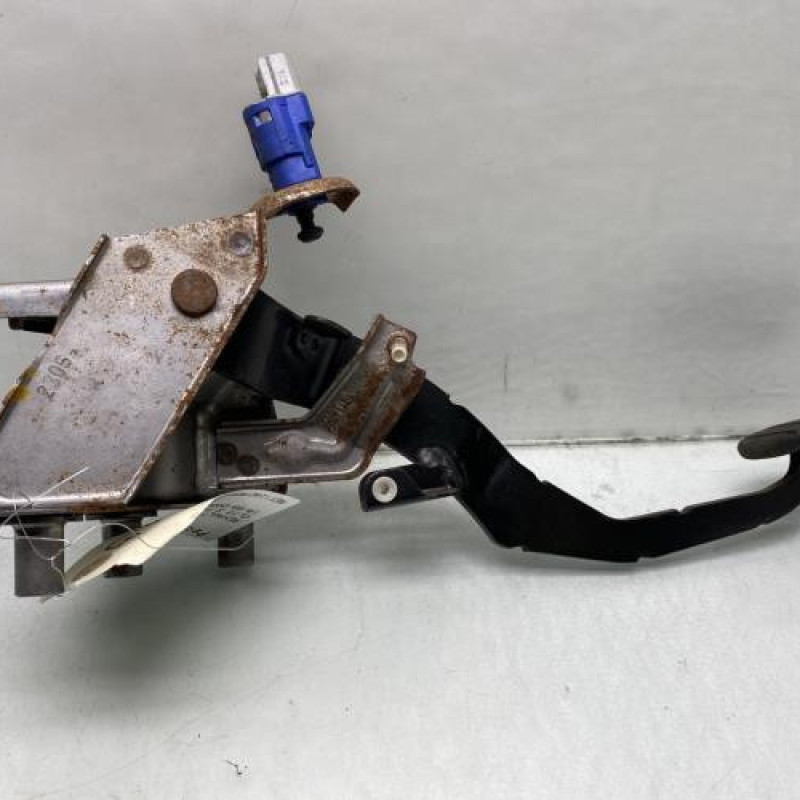 Pedale d'embrayage RENAULT CLIO 3 Photo n°3