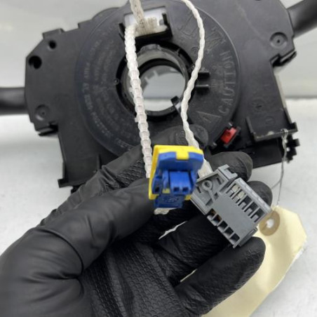 Com (Bloc Contacteur Tournant+Commodo Essuie Glace+Commodo Phare) CITROEN C3 1