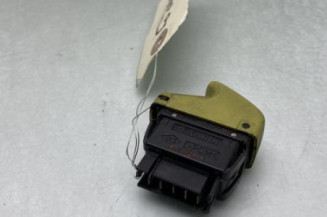 Interrupteur de leve vitre avant droit RENAULT TWINGO 1