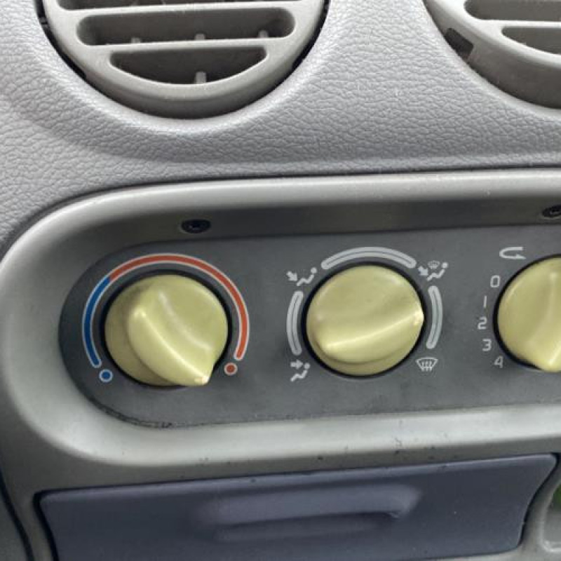 Interrupteur de leve vitre avant droit RENAULT TWINGO 1 Photo n°19