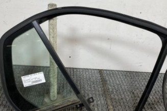Custode arriere droit (porte) VOLKSWAGEN GOLF 5 Photo n°1