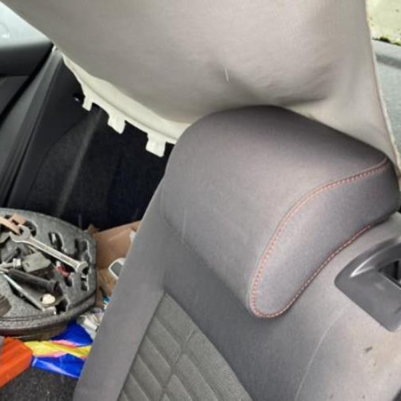 Vitre arriere droit VOLKSWAGEN GOLF 5 Photo n°8