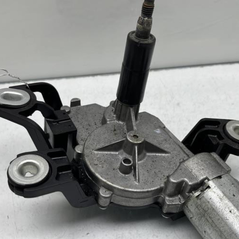 Moteur essuie glace arriere VOLKSWAGEN GOLF 5 Photo n°3
