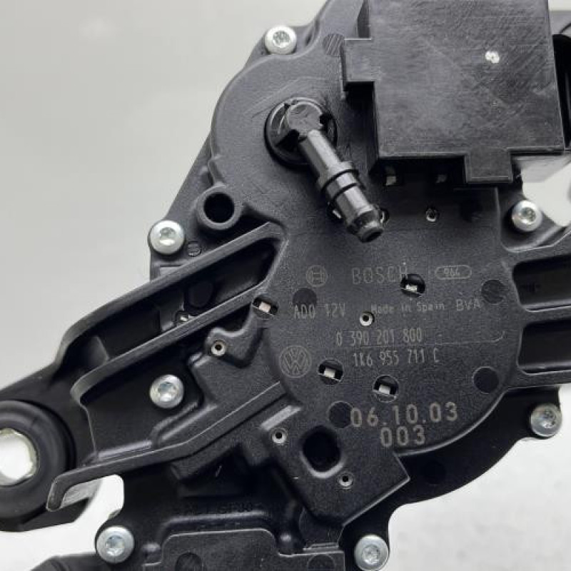 Moteur essuie glace arriere VOLKSWAGEN GOLF 5 Photo n°6