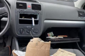 Moteur essuie glace arriere VOLKSWAGEN GOLF 5