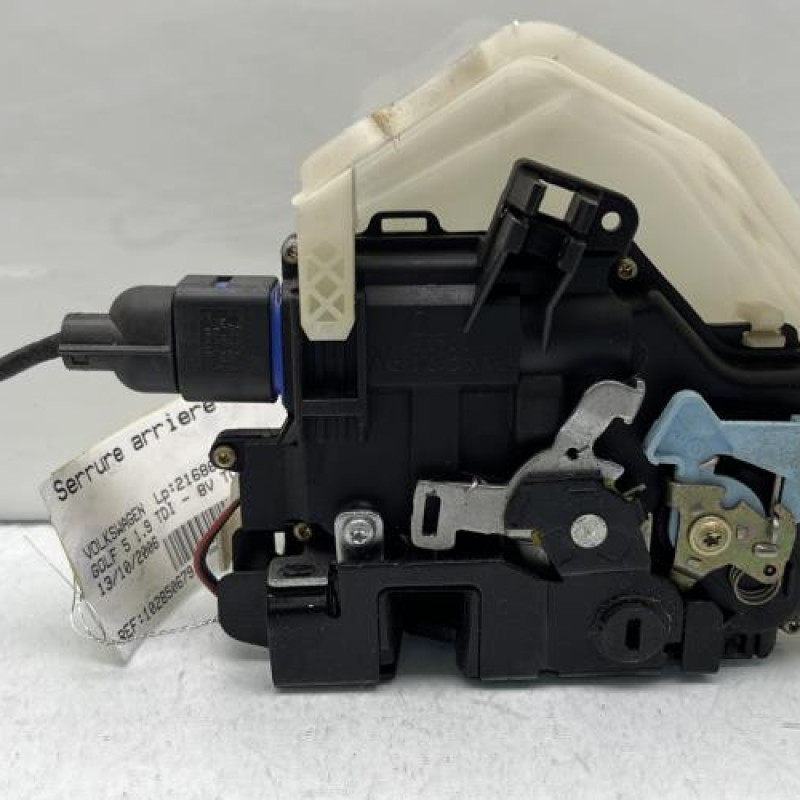 Serrure arriere droit VOLKSWAGEN GOLF 5 Photo n°3