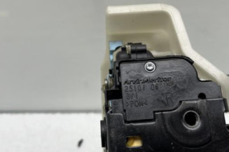 Serrure arriere droit VOLKSWAGEN GOLF 5