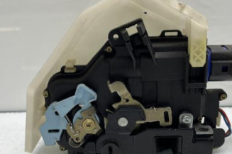 Serrure arriere gauche VOLKSWAGEN GOLF 5