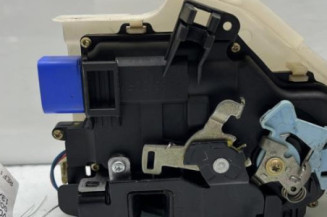 Serrure avant droit VOLKSWAGEN GOLF 5
