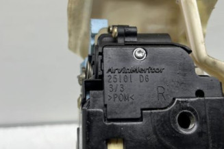 Serrure avant droit VOLKSWAGEN GOLF 5