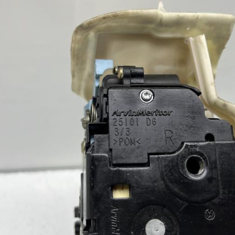 Serrure avant droit VOLKSWAGEN GOLF 5 Photo n°5