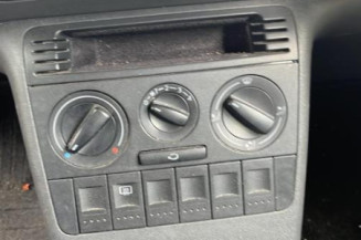 Leve vitre electrique avant gauche VOLKSWAGEN POLO 3