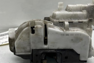 Serrure avant gauche VOLKSWAGEN POLO 3