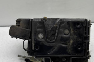 Serrure avant gauche VOLKSWAGEN POLO 3