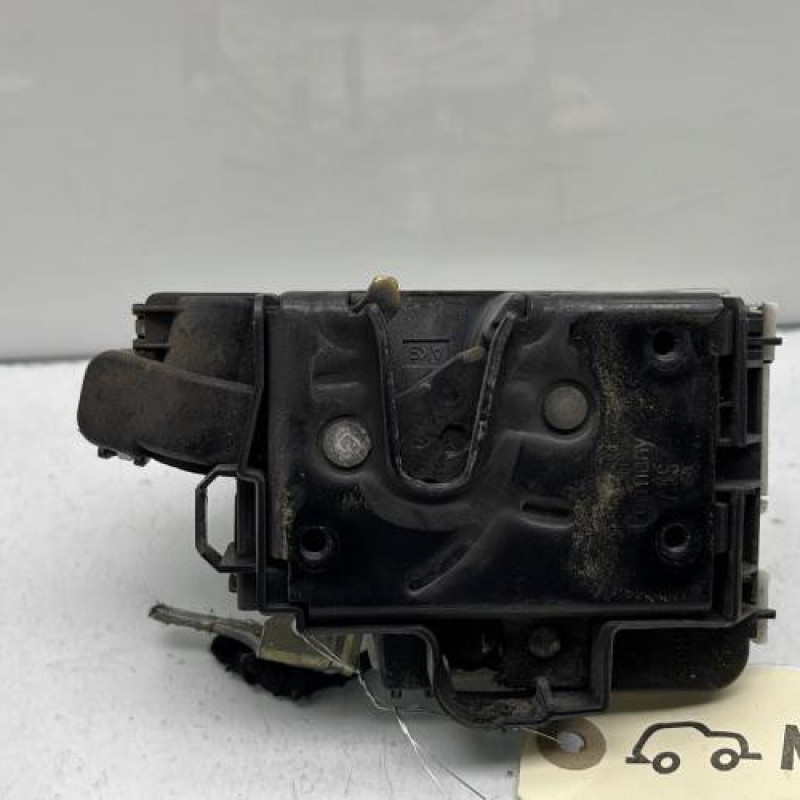 Serrure avant gauche VOLKSWAGEN POLO 3 Photo n°5