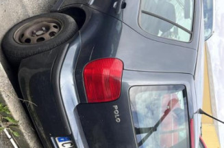 Serrure avant gauche VOLKSWAGEN POLO 3