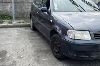 Serrure avant gauche VOLKSWAGEN POLO 3