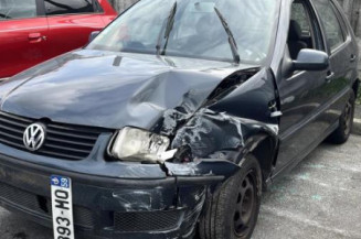 Serrure avant gauche VOLKSWAGEN POLO 3