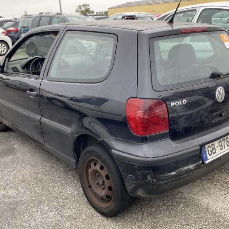 Capot VOLKSWAGEN POLO 3 Photo n°4