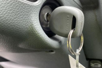 Poignee porte avant gauche RENAULT TWINGO 1