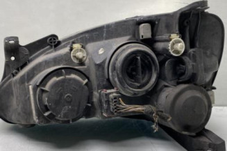 Optique avant principal droit (feux)(phare) OPEL CORSA C