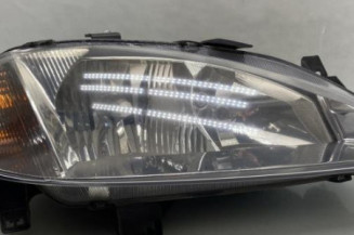 Optique avant principal droit (feux)(phare) RENAULT MEGANE 1