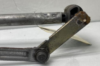 Moteur essuie glace avant RENAULT MEGANE 1