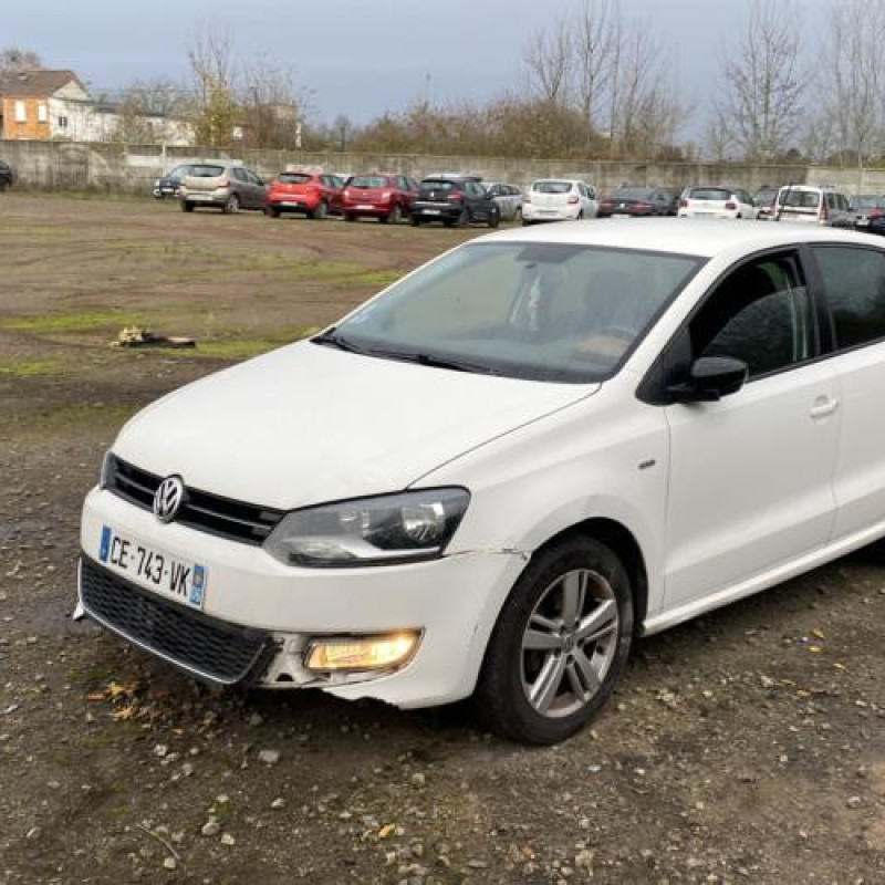Bouton de coffre VOLKSWAGEN POLO 5 Photo n°4