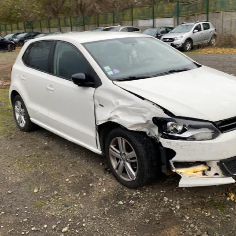 Bouton de coffre VOLKSWAGEN POLO 5 Photo n°5