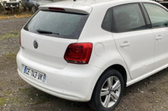 Bouton de coffre VOLKSWAGEN POLO 5